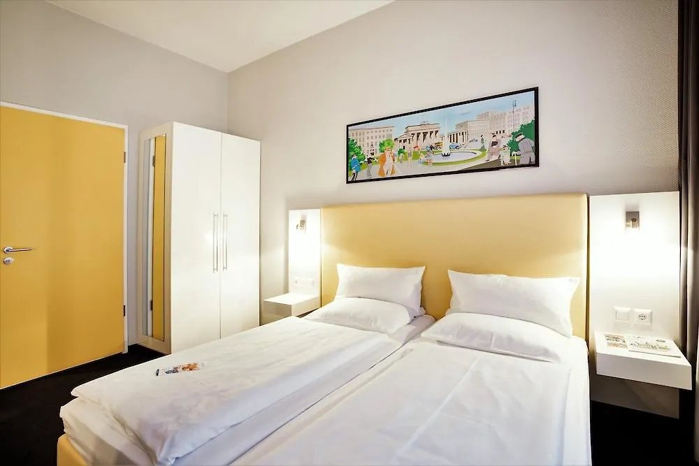 Select Hotel Berlin Checkpoint Charlie 4*,