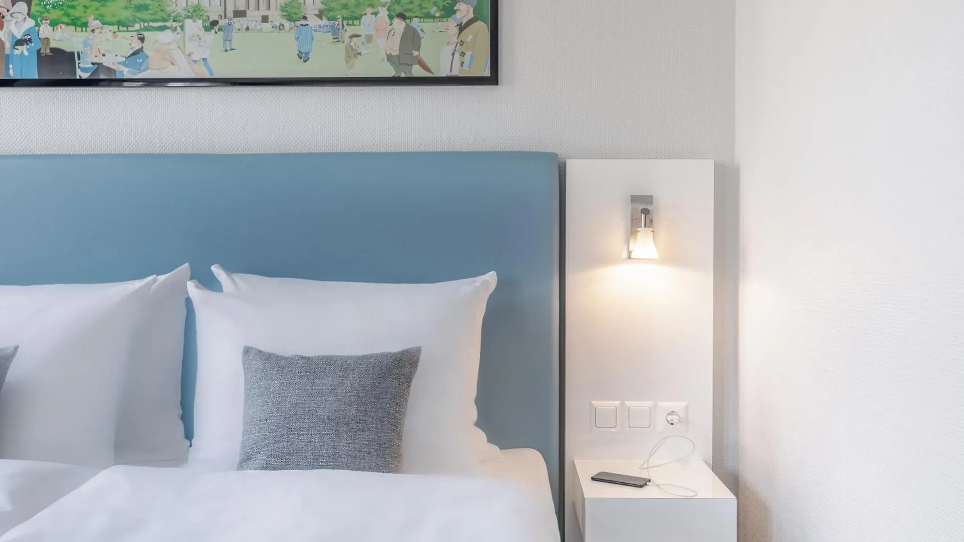 Select Hotel Berlin Checkpoint Charlie 4*,