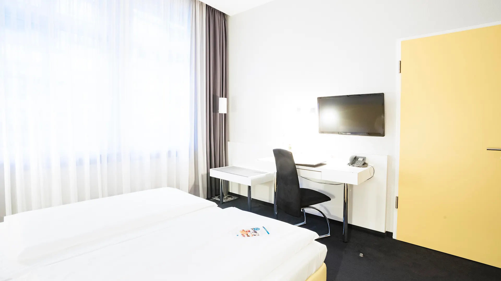 ****  Garner Hotel Berlin - Checkpoint Charlie By Ihg Tyskland